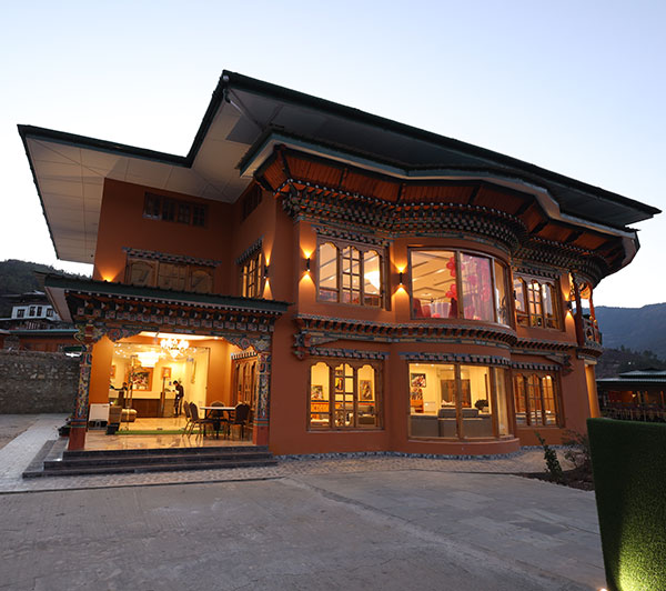 Hotel Paro Grand